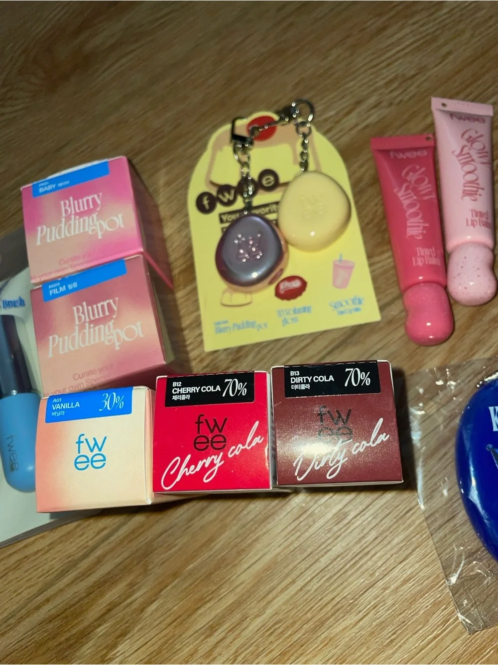 fwee Pink Lip Balm & Body Care Set - Pink bundle